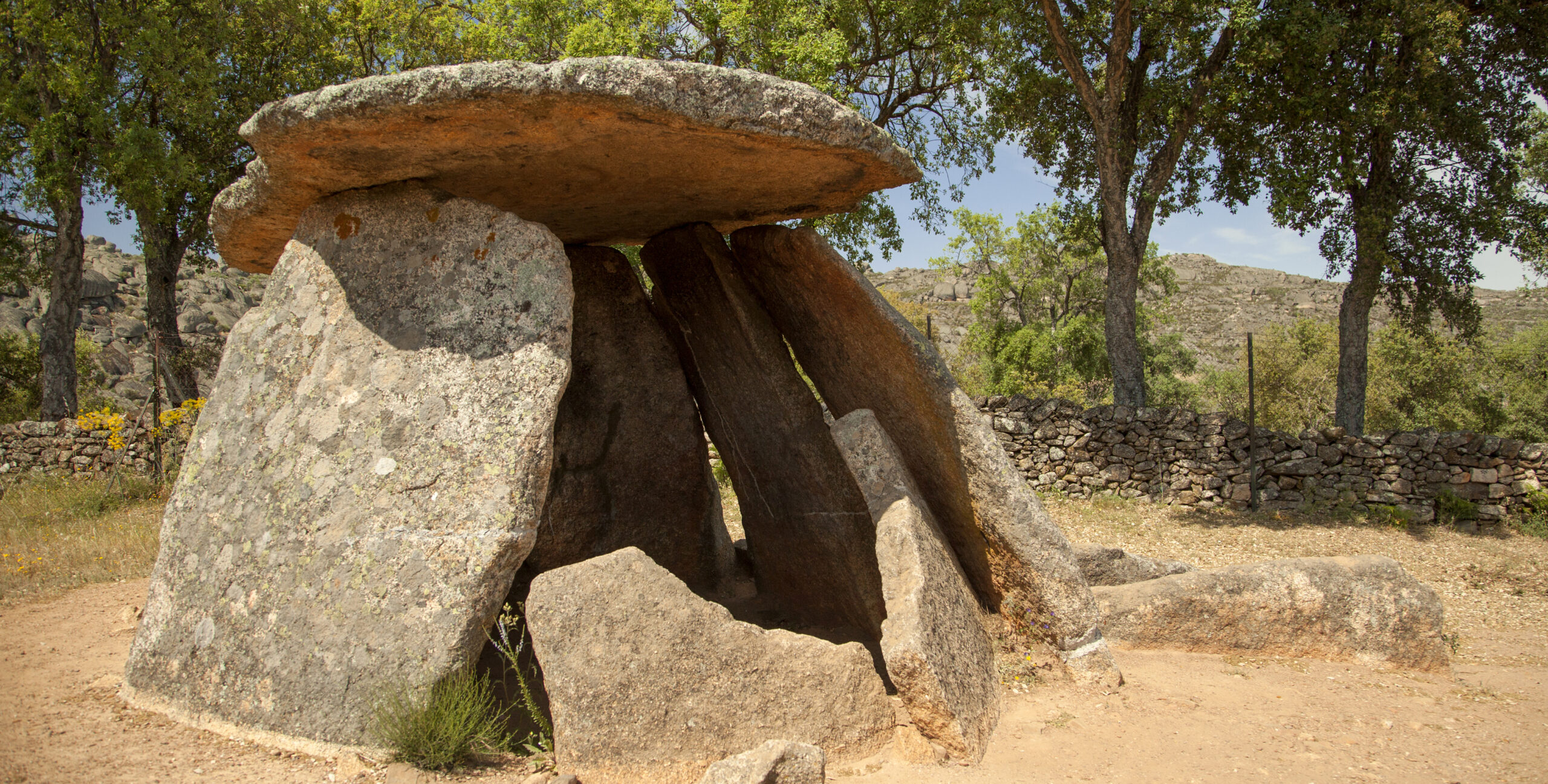 Valencia de Alcántara - dolmen El Mellizo