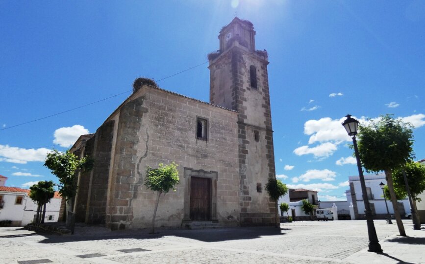 Iglesia de Santiago - Villa del Rey - Foto: N. Vega